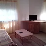 1 Bedroom 5 Min From Falesia And Close To Center E * Albufeira